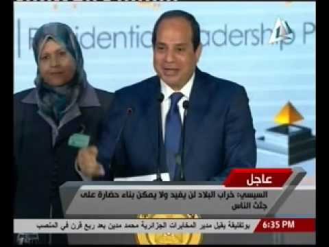 شاهد السيسي يتمسك بمحلب