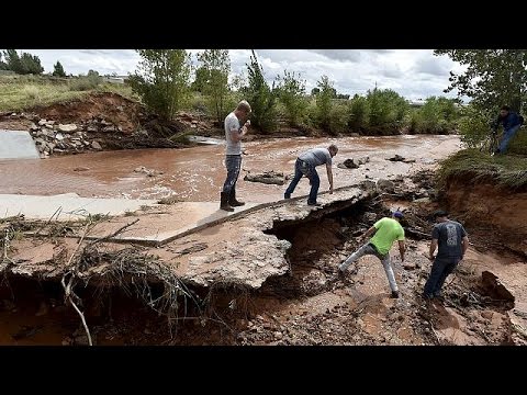 بالفيديوقتلى ومفقودون بسبب فيضانات في ولاية يوتا الأميركية