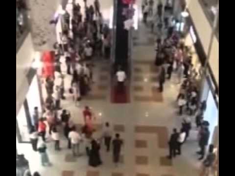 شاب أردني يطلب يد فتاة على طريقة بوليوود