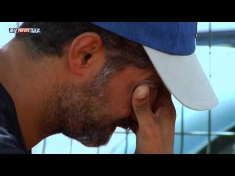 شاهد لاجئ سوري في تركيا يبكي على حاله