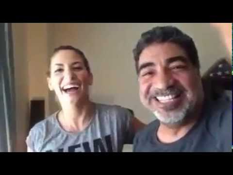 شاهد فتاة أجنبية تسخر من هزيمة الأهلي في القمة