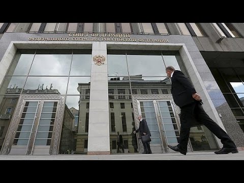 شاهد روسيا تشن أولى غاراتها الجوية في سورية