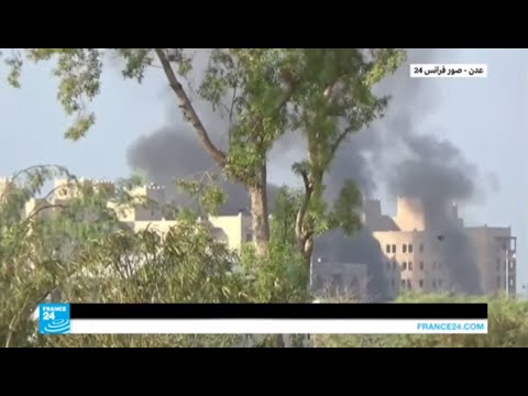 شاهد رئيس وزراء اليمن ينجو من هجوم بالصواريخ