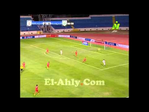 اللاعب أحمد علي يحرز الهدف الثالث