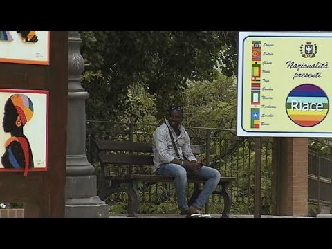 شاهد قرية رياتشي ملاذ للاجئين السوريين