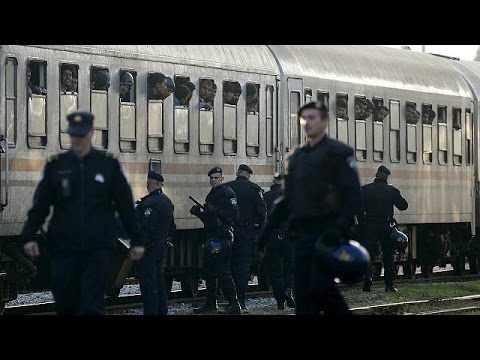 شاهد اللاجئون يتوافدون على سلوفينيا