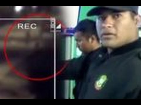 شاهد شبح يطارد شرطيين في بيرو