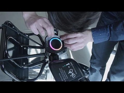 جهاز مبتكر لسياقة الدراجة الهوائية بأمان