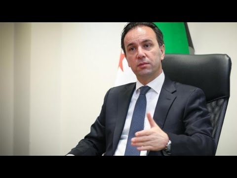 فيديو خوجة يتهم روسيا بارتكاب جرائم حرب في سورية