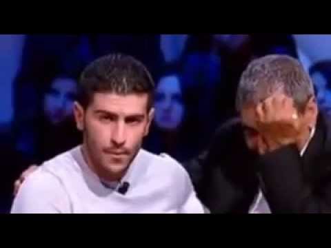 المذيع يشتم الشاب على الهواء مباشرة