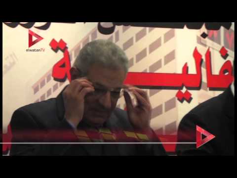 محلب يظهر أمام الكاميرات بـكدمة في عينه