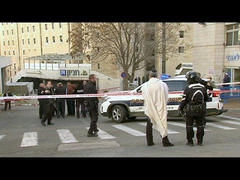 فيديوإسرائيل تقتل فلسطينييْن وتعتقل ثلاثةً