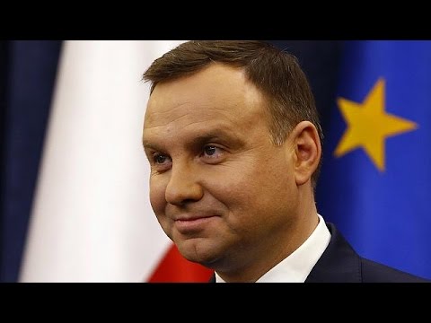 الحكومة البولندية تسيطر على وسائل الإعلام