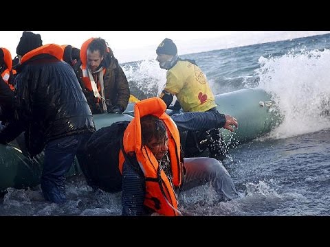 فيديوتدفق اللاجئين على جزيرة ليسبوس اليونانية