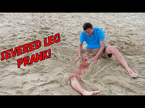 مقلب هجوم أسماك القرش