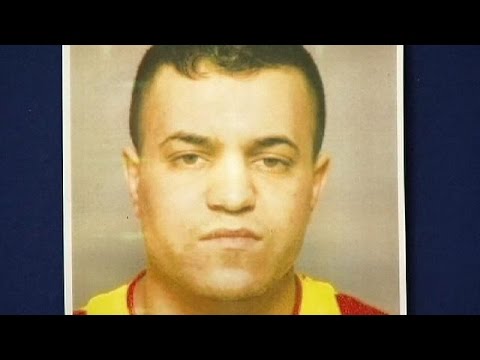 مهاجم مركز الشرطة في باريس يملك سبع هويات