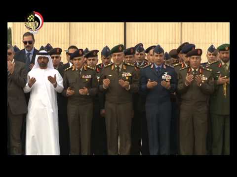 وزير الدفاع يتقدم جنازة قتلى الطائرة العسكرية