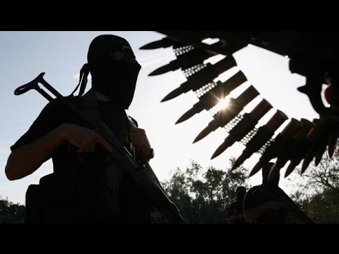 داعش يطلق سراح 270 شخصًا من 400 اختطفهم من دير الزور