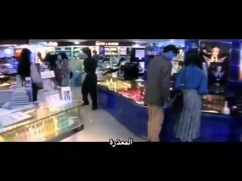 شاهد شاب يتغلب على رجلين أحدهم ضرب مضيفة في طائرة ركاب