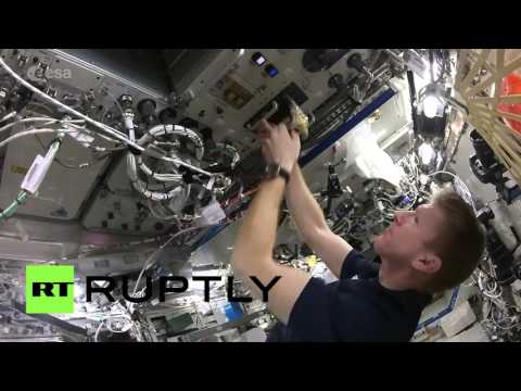 هكذا يعد رواد الفضاء إفطارهم