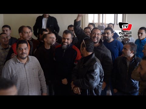 عمال الكهرباء يحتجّون في المعادي