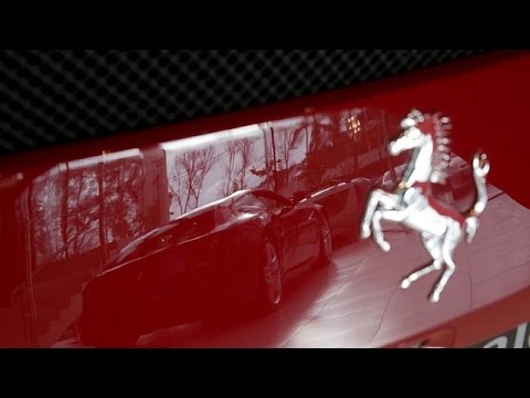 سعر قياسي لسيارة فيراري