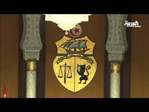 شاهد غضب تونسي بعد زيادة رواتب النواب