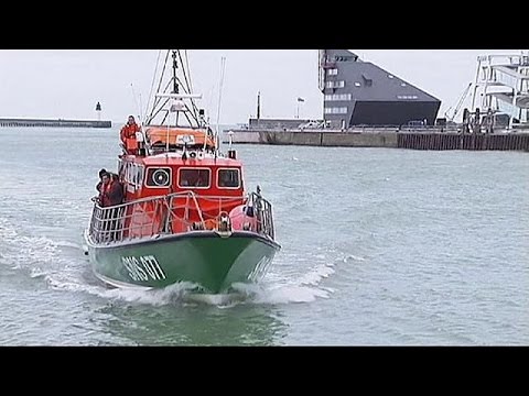 إنقاذ خمسة مهاجرين في عرض المانش