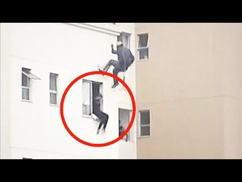 كيف أنقذ شرطي شخصًا