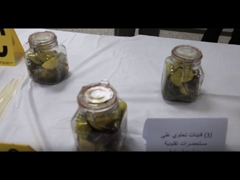 بالفيديو العثور على خليط غريب في مسكن المشتبه بهم