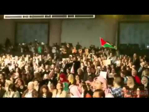 حنان الحروب تفوز بجائزة أفضل معلم في العالم