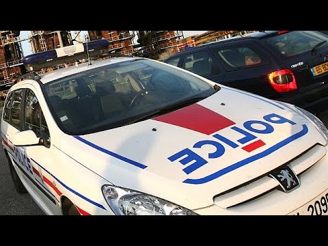 فرنسا تعلن عن مقتل إثنا عشر برتغاليًا في إصطدام حافلة ركاب بشاحنة
