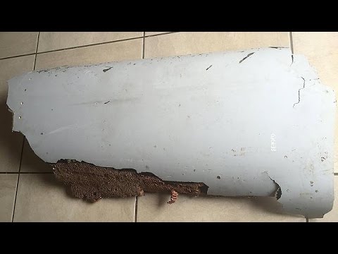 الحطام  في موزمبيق وجنوب افريقيا تابعة للطائرة الماليزية المفقودة