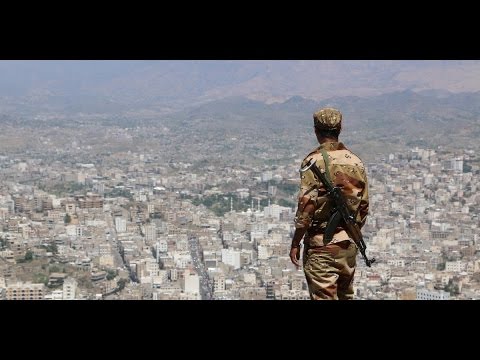 الحكومة اليمنية تُؤكد التزامها وقف اطلاق النار المتفق عليه