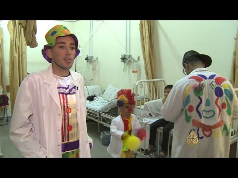 شاهد عبد الله يساعد الأطفال المصابين بالسرطان