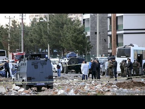 العمال الكردستاني يعلن مسؤوليته عن تفجير ديار بكر