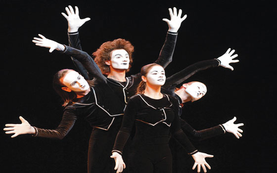   مصر اليوم - مهرجان التمثيل الصامت الدولي بتشون تشيون في كوريا