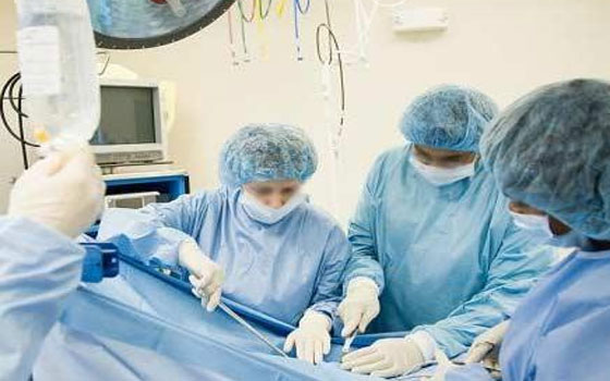   مصر اليوم - نجاح أول عملية استئصال رحم باستخدام المنظار الجراحي