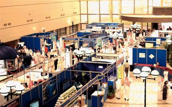 مصر اليوم - معرض أسبوع العلوم والتقنية في الخبر يواصل فعالياته