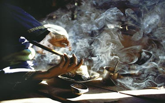 مصر اليوم - توقيّف شقيقيّن بتهمة ممارسة الدّجل في الإسكندريّة