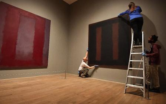   مصر اليوم - إعادة عرض لوحة في متحف تايت في لندن بعد عامين على تعرضها للتخريب