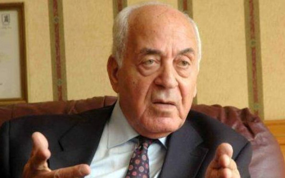   مصر اليوم - رئيس وزراء مصر الأسبق يُطالب الرئيس المقبل برسم خُطَّة للمستقبل