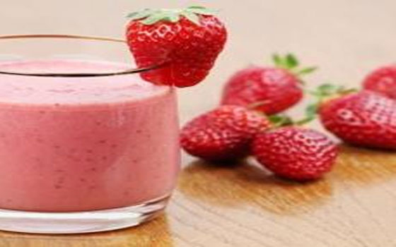   مصر اليوم - ميلك شيك الفراولة والموز