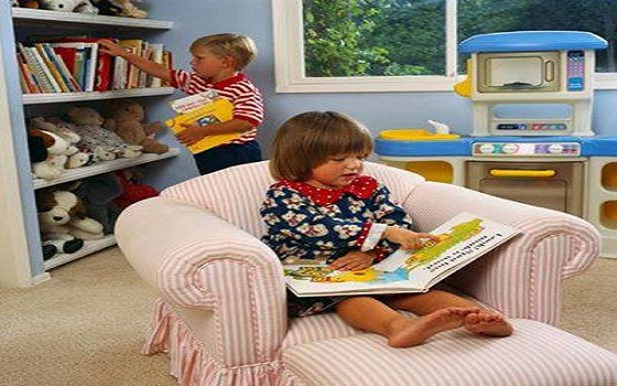 مصر اليوم - أفضل ماتعلميه لطفلك في صغره حب القراءة والمطالعة