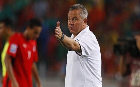 مصر اليوم - شوقي غريب يستبعد 8 لاعبين من منتخب مصر في ودية تشيلي