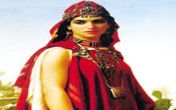 مصر اليوم - عرض لالة فاطمة نسومر في دور السينما الجزائريّة أول أيلول