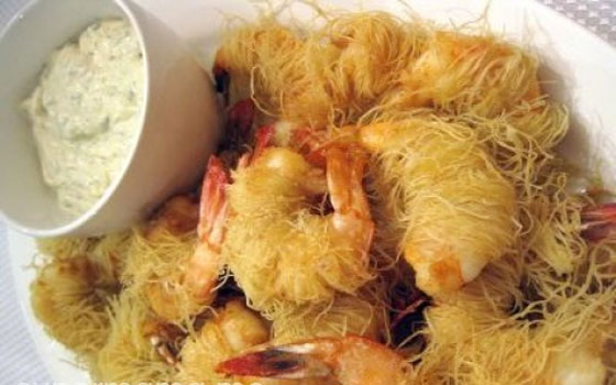   مصر اليوم - الجمبري الملفوف بالكنافة