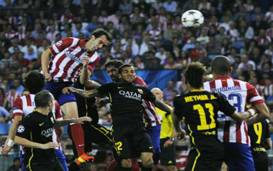 مصر اليوم - أتلتيكو وبرشلونة يسعيان لتأجيل حسم اللقب للجولة الأخيرة
