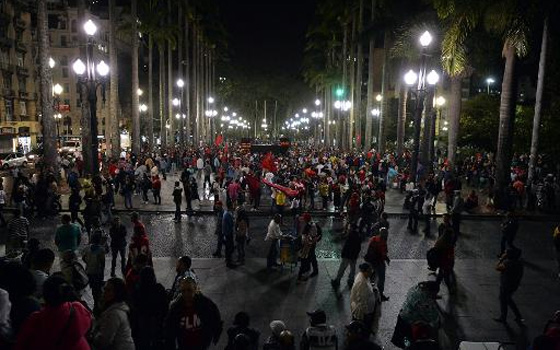   مصر اليوم - مليون متظاهر في ساو باولو أحياء لعيد العمال وأحتجاجا على سياسة روسيف