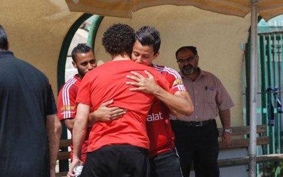 مصر اليوم - حسام غالي يرفض التعليق على عودته للأهلي بعد رحلة ليرس البلجيكي